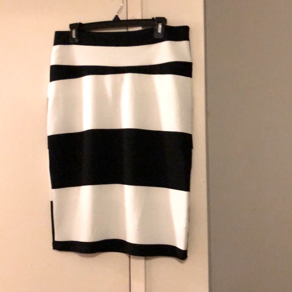 Lu aka Roe skirt